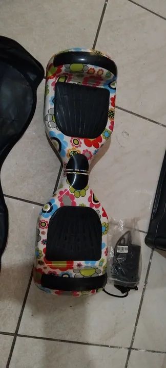 Patinete Elétrico com Design Floral