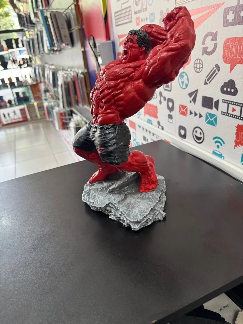 Action figure Hulk vermelho  - Foto 2