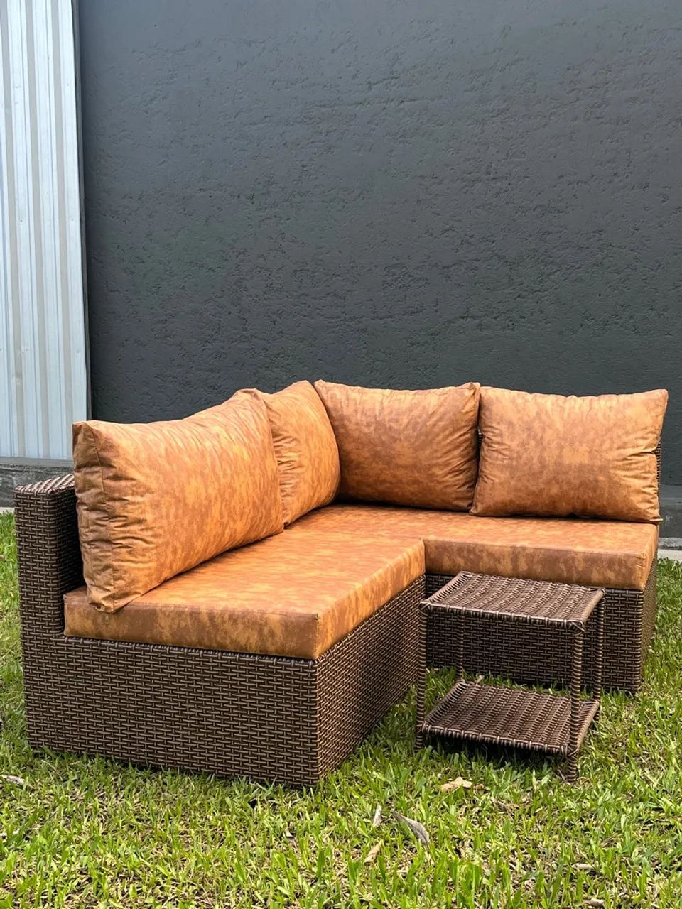 Sofá de Canto com Mesa de Centro para Área Externa