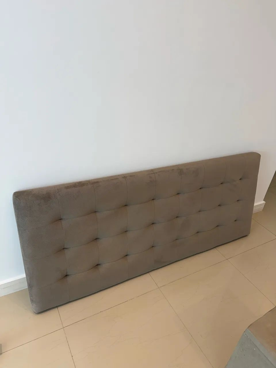 Headboard that shines64169245463810121