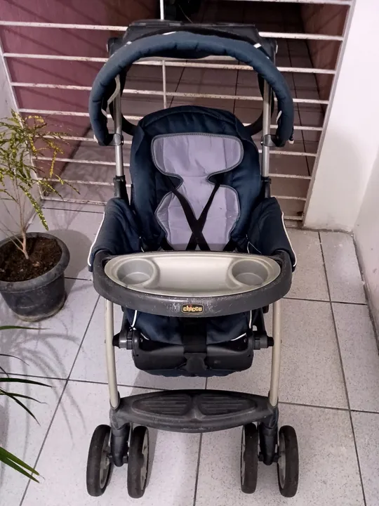 Carrinho de Bebê Chicco.