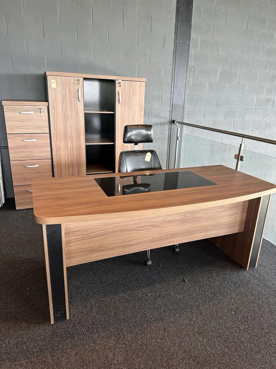 MESA CURVE 1.80 GOLD 40MM DE ESCRITORIO - LOJA IKONMIXOFFICE  - Foto 2