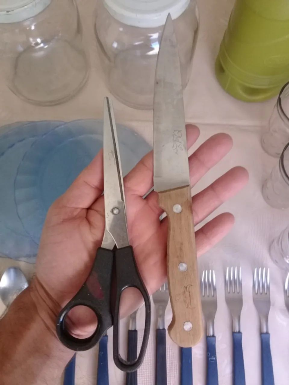 Kit vasilhas para camping, pescaria, caminhoneiro, trilha, escoteiro - prato, faca, garraf - Foto 3