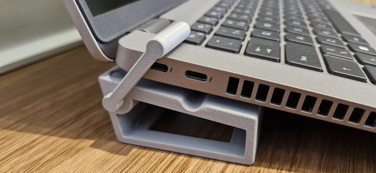 Suporte para Notebook Ajustável e Portátil