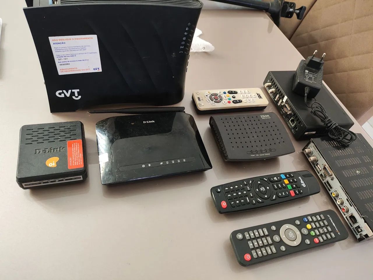 Kit de internet completo com roteador, modem e acessórios