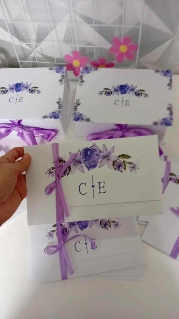 Convites de casamento personalizados