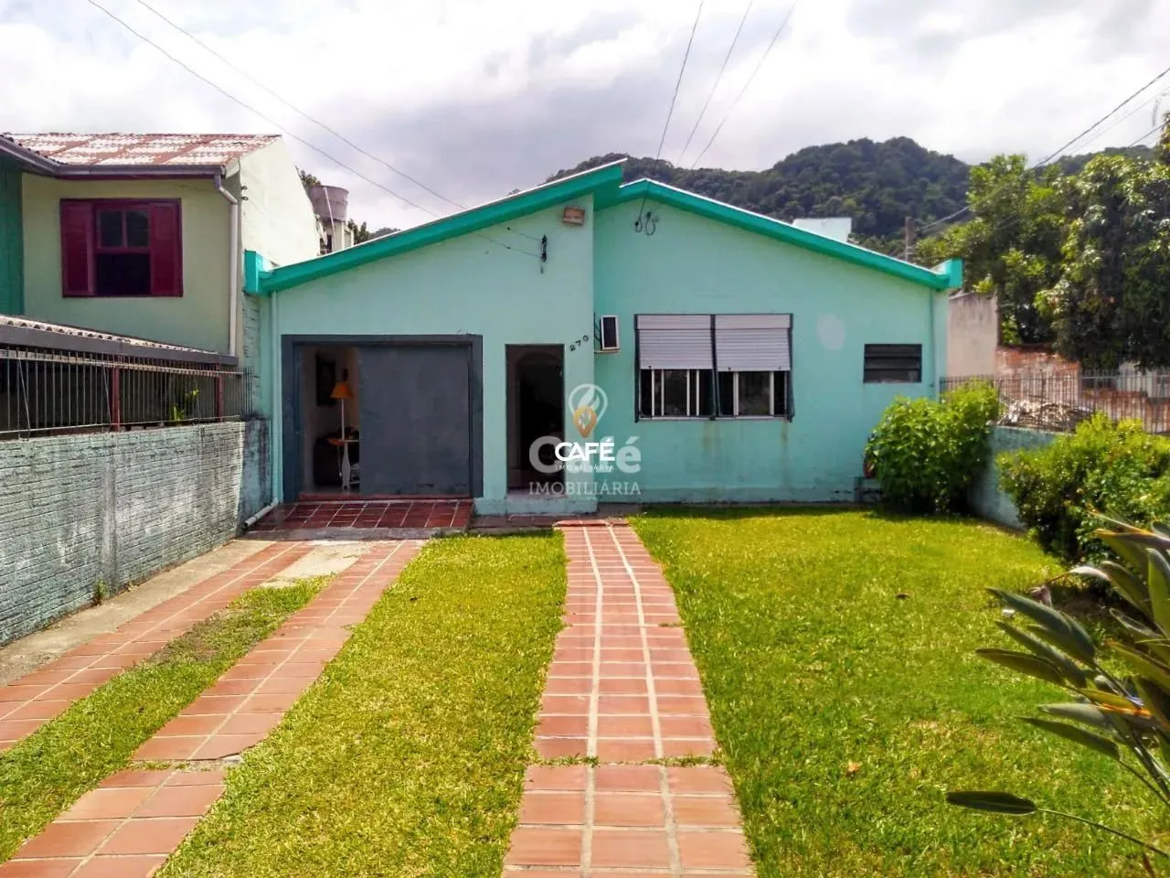 Ótima casa em muito bem localizada em Santa Maria!!