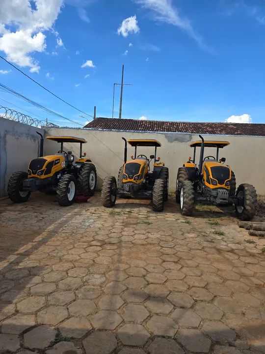 Trator valtra 85 CV A850 R - Foto 4