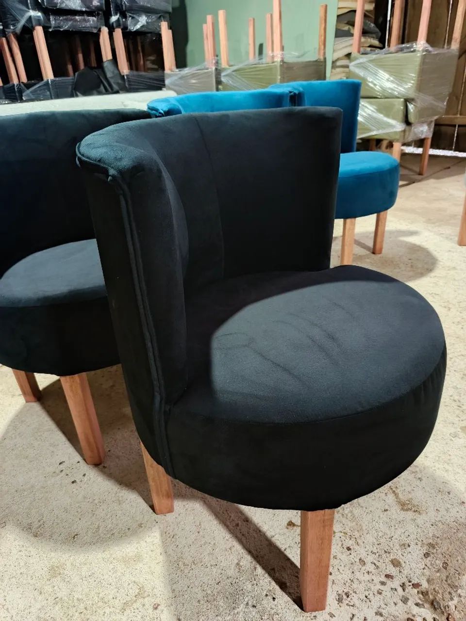 Poltronas retrô em tecido suede  - Foto 3