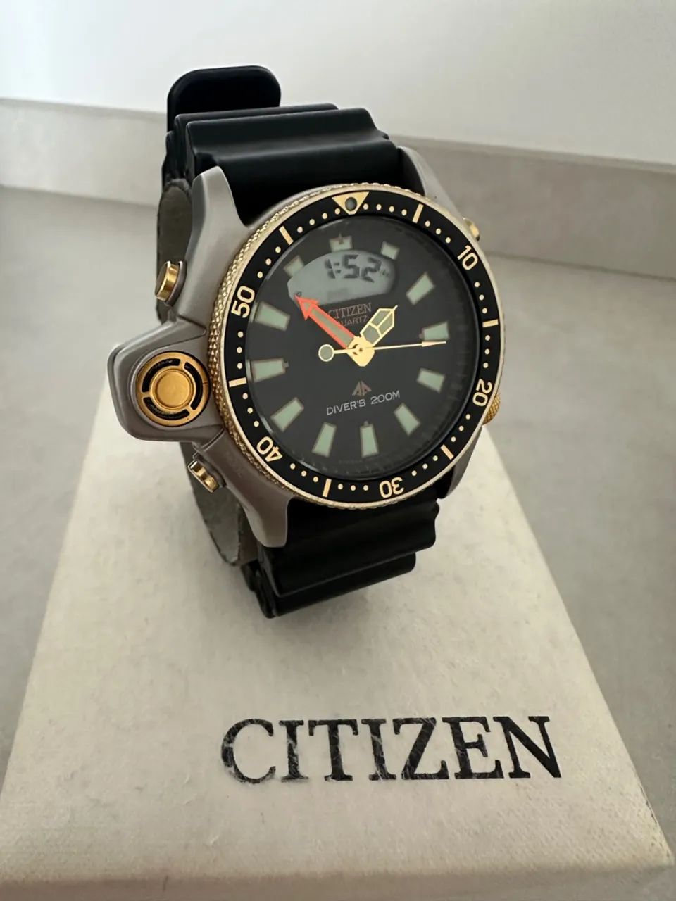 Relógio Citizen Diver's 200M