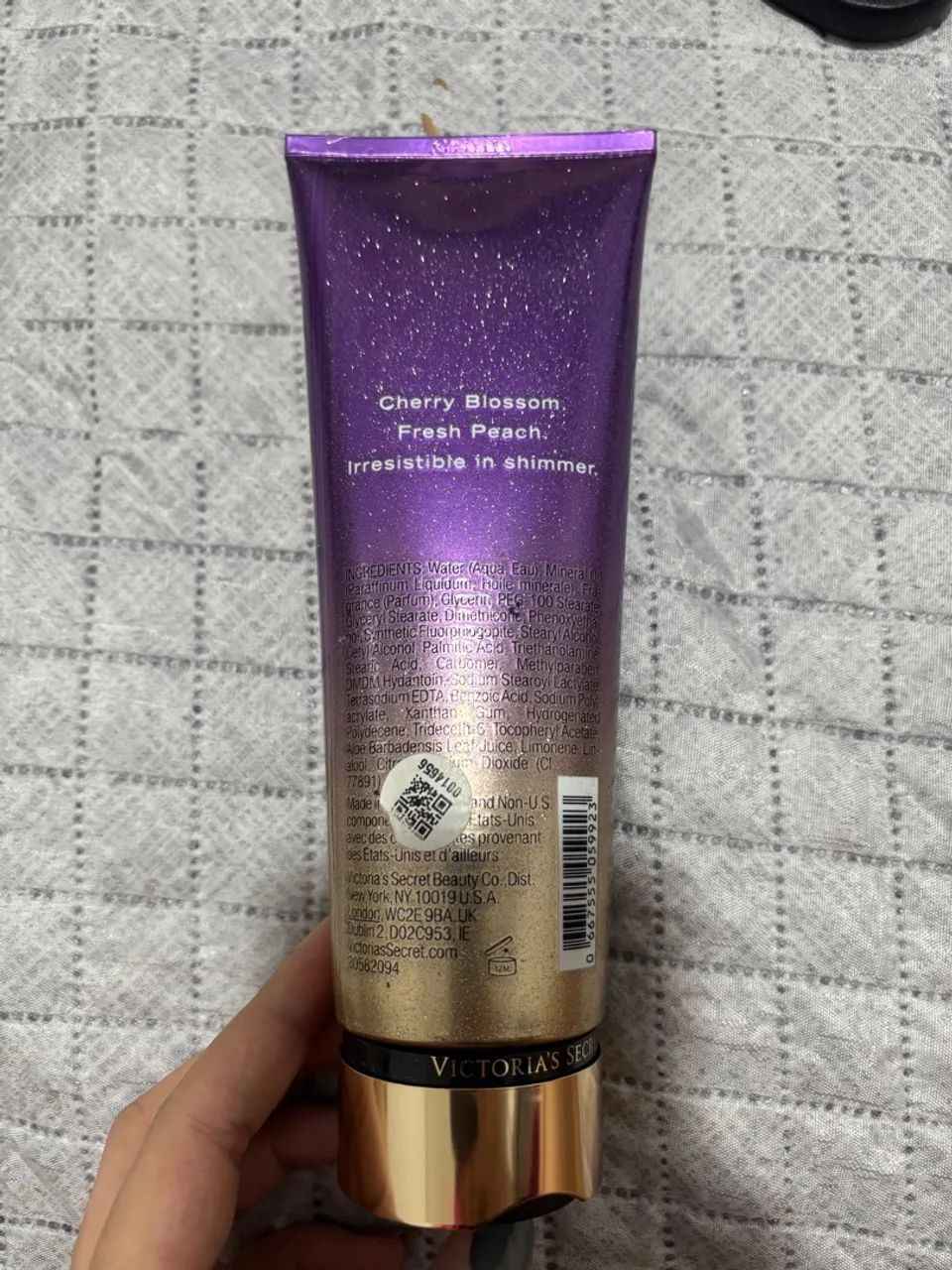 hidratante victoria secrets love spell shimmer, pouco usado - Foto 2