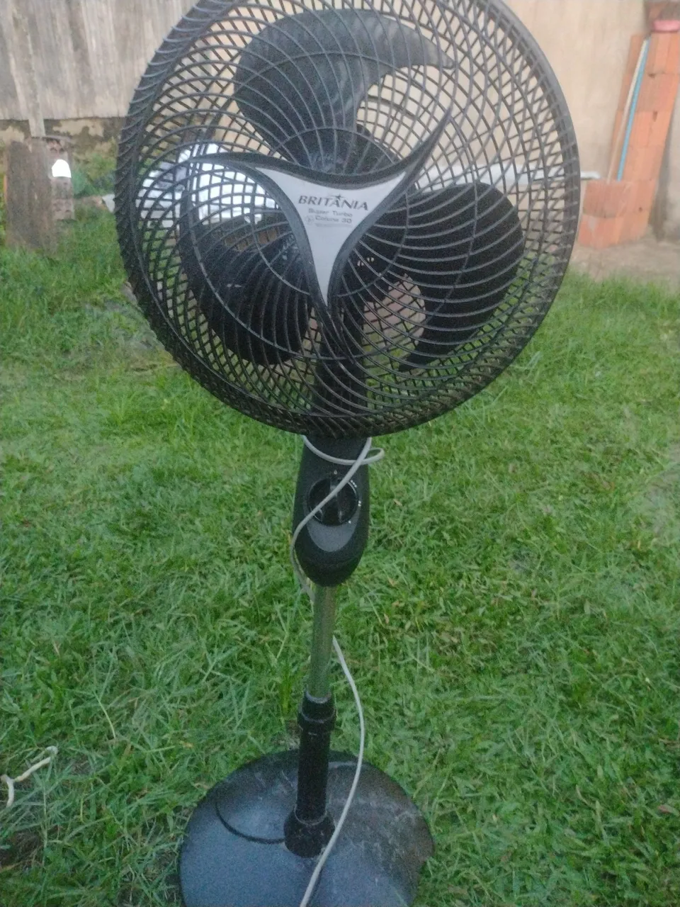 Ventilador Britânia Super Turbo 30cm