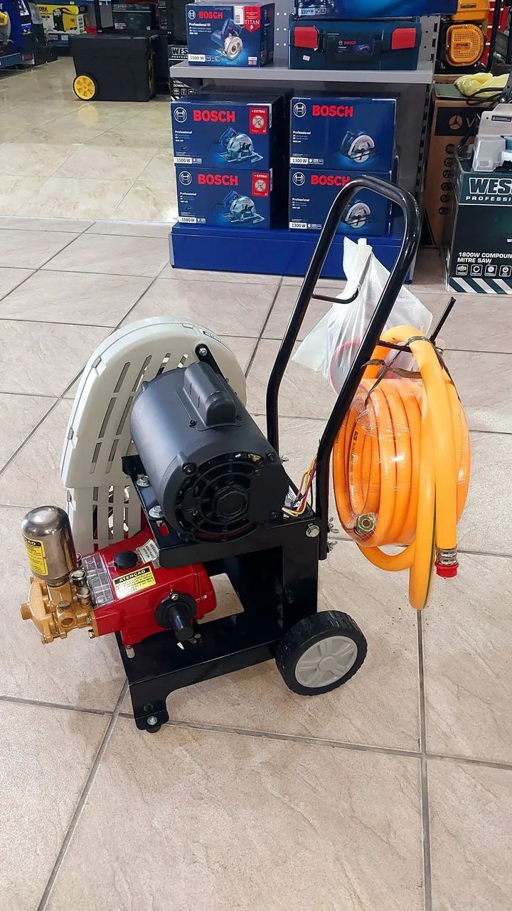 Lavajato Profissional de 1cv 350psi e 10m de mangueira Eletroplas (Loja/Nova)