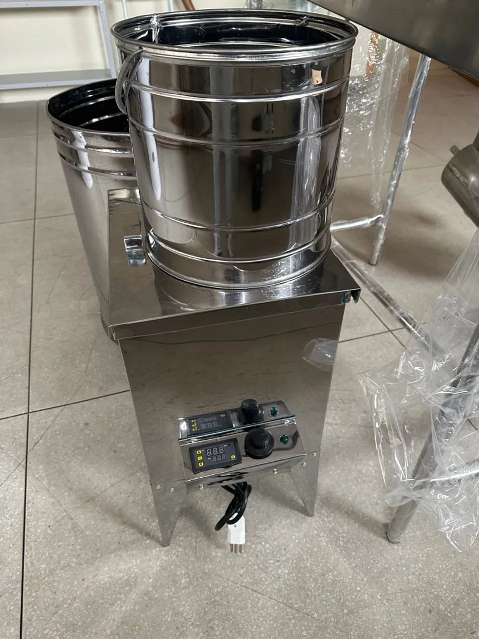 Maquinário para BATER AÇAI e outras frutas - Foto 5
