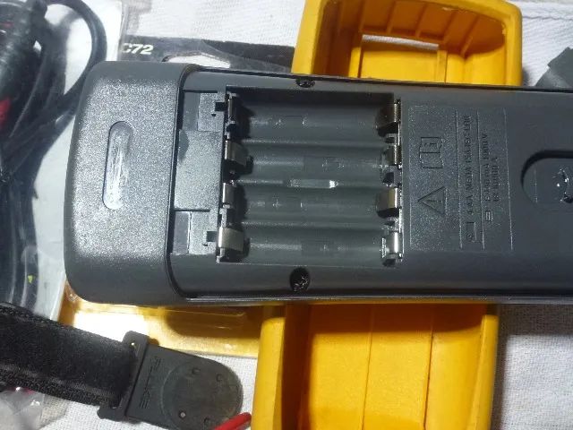 FLUKE,MEGOMETRO E MULTMETRO 1577, 2X1 - Foto 4