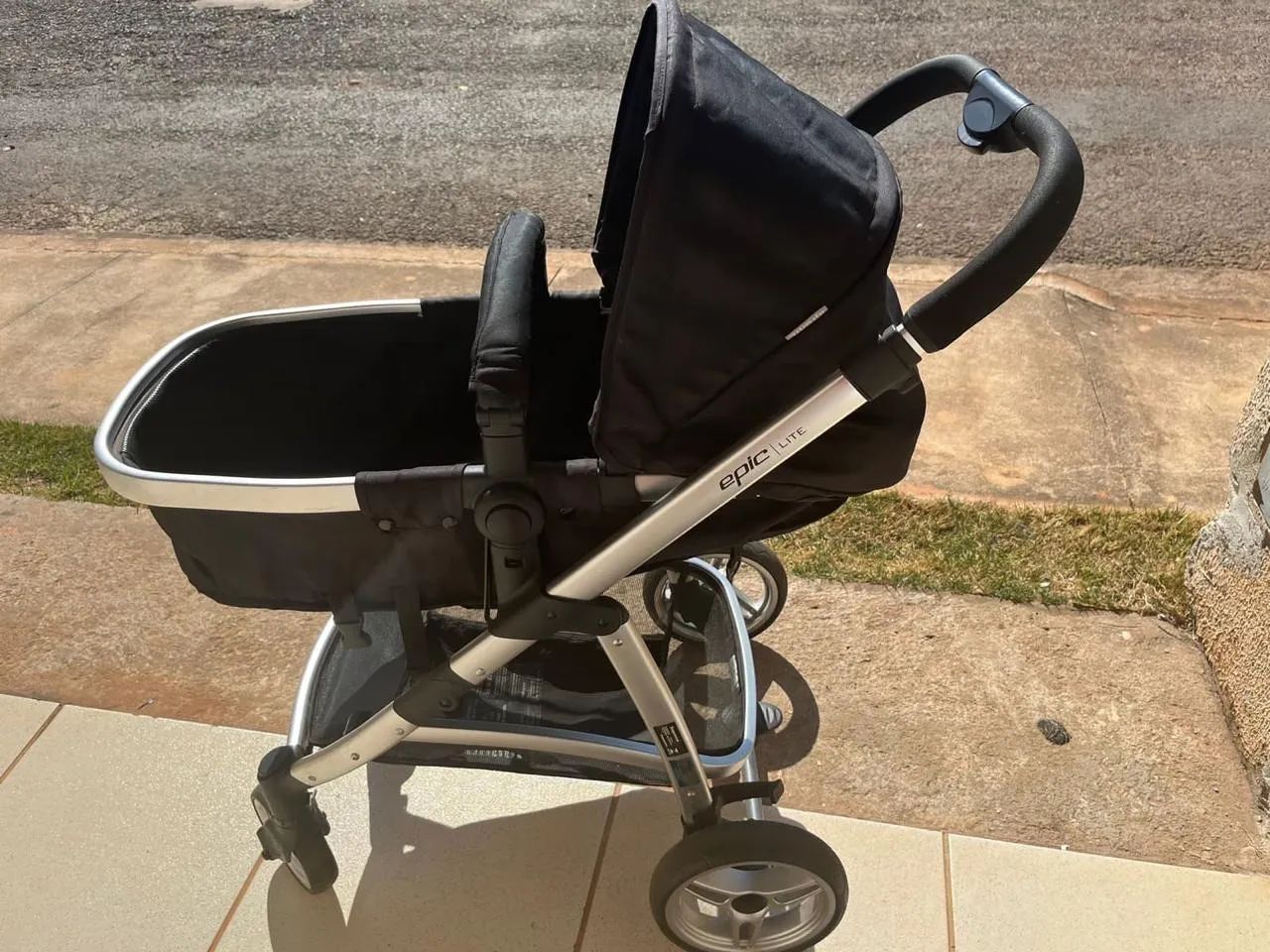 Carrinho de Bebê Infant - Preto - Foto 4