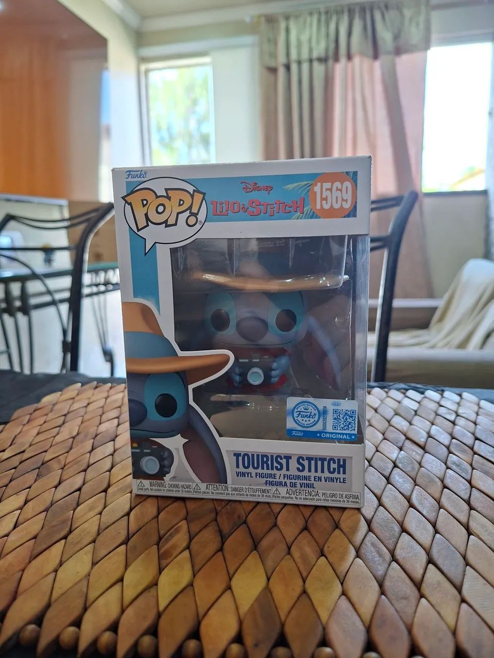 Funko Pop Tourist Stitch #1569 - Foto 2
