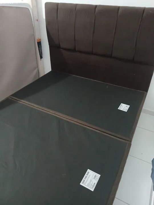 Vendo encosto e base cama Box seminovo.
