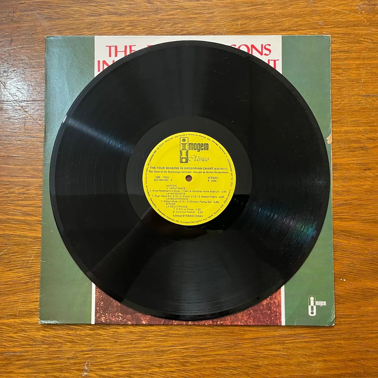 LP The four seasons em cânticos gregorianos  - Foto 3