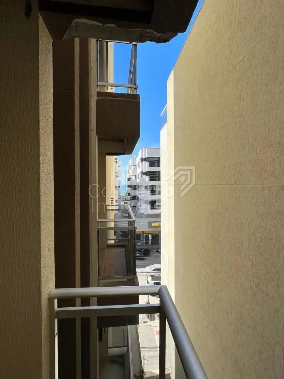Aluguel por diária AP 3Quartos -1 Vaga -10p- Meia Praia -SC - Foto 5