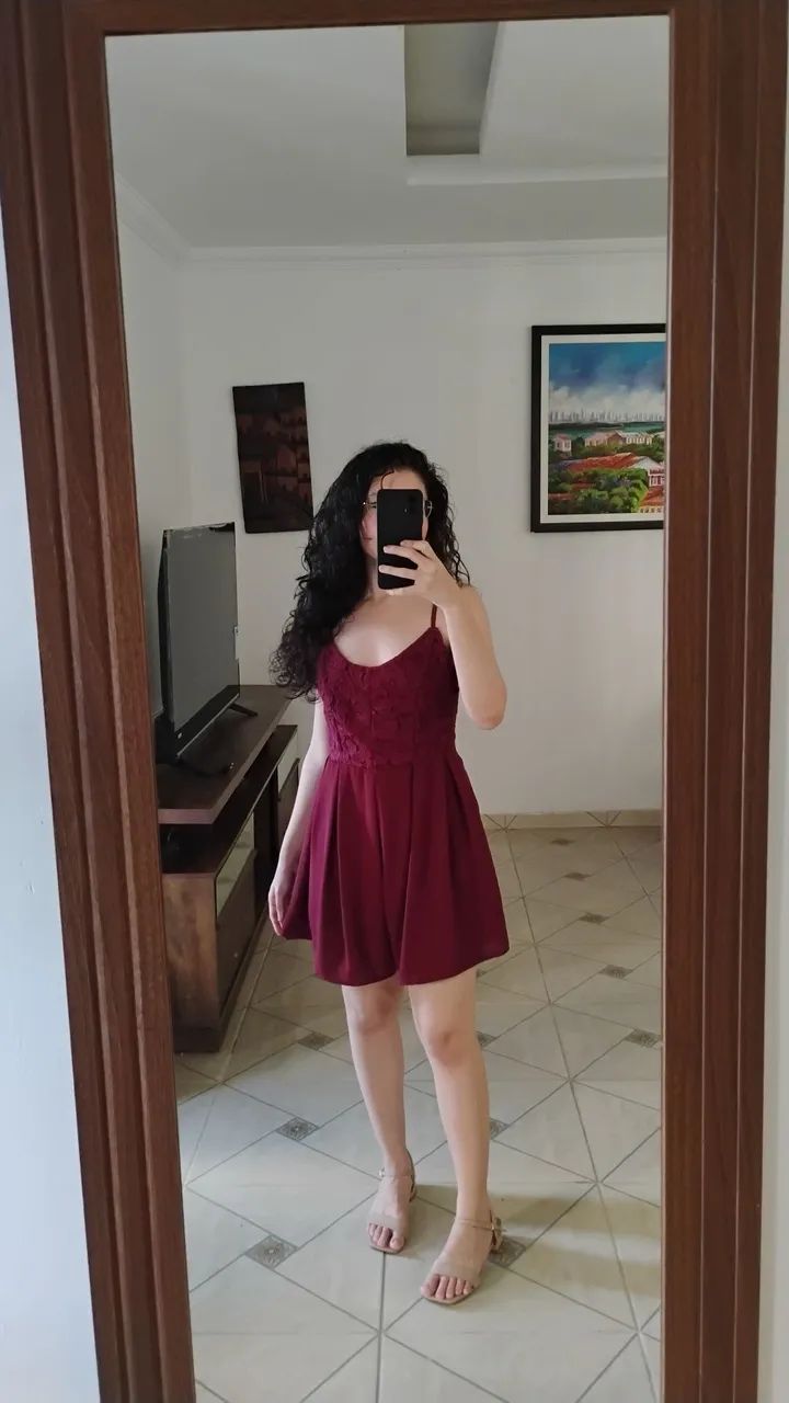 Macacão vinho elegante