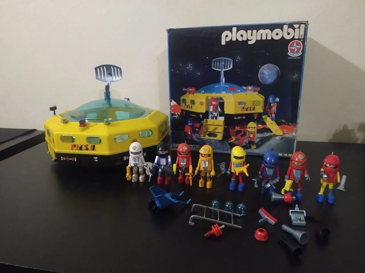 Playmobil estrela  - Nave espacial e astronautas 