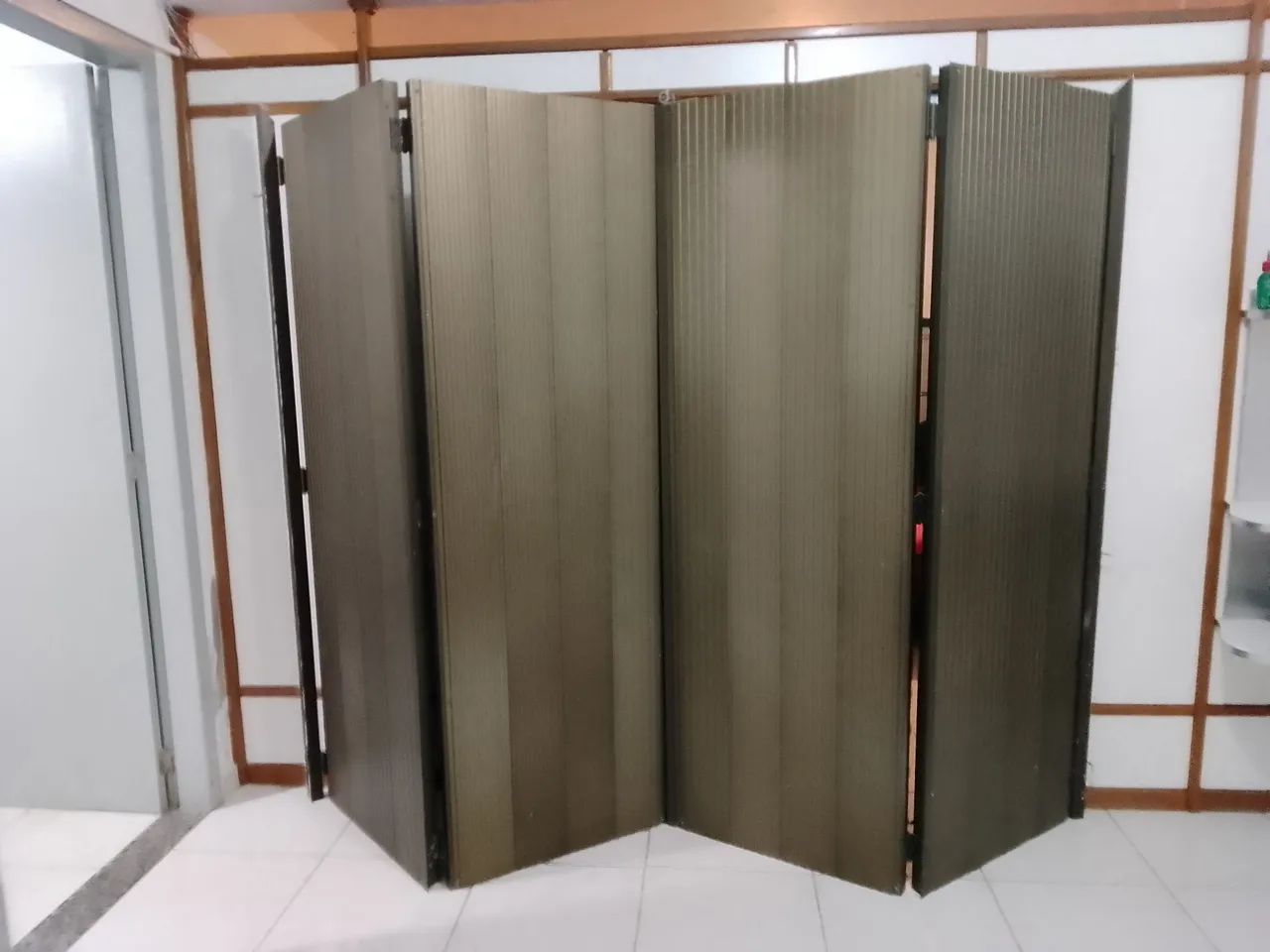 1 Portas de alumínio para garagem (cor bronze) - Foto 2