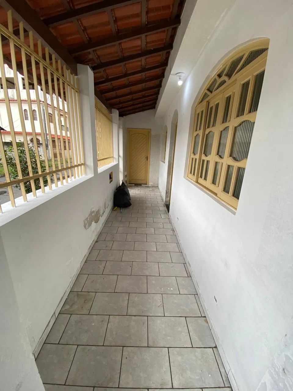 Térrea para aluguel tem 150 metros quadrados com 4 quartos em Santos Dumont - Vila Velha - - Foto 2