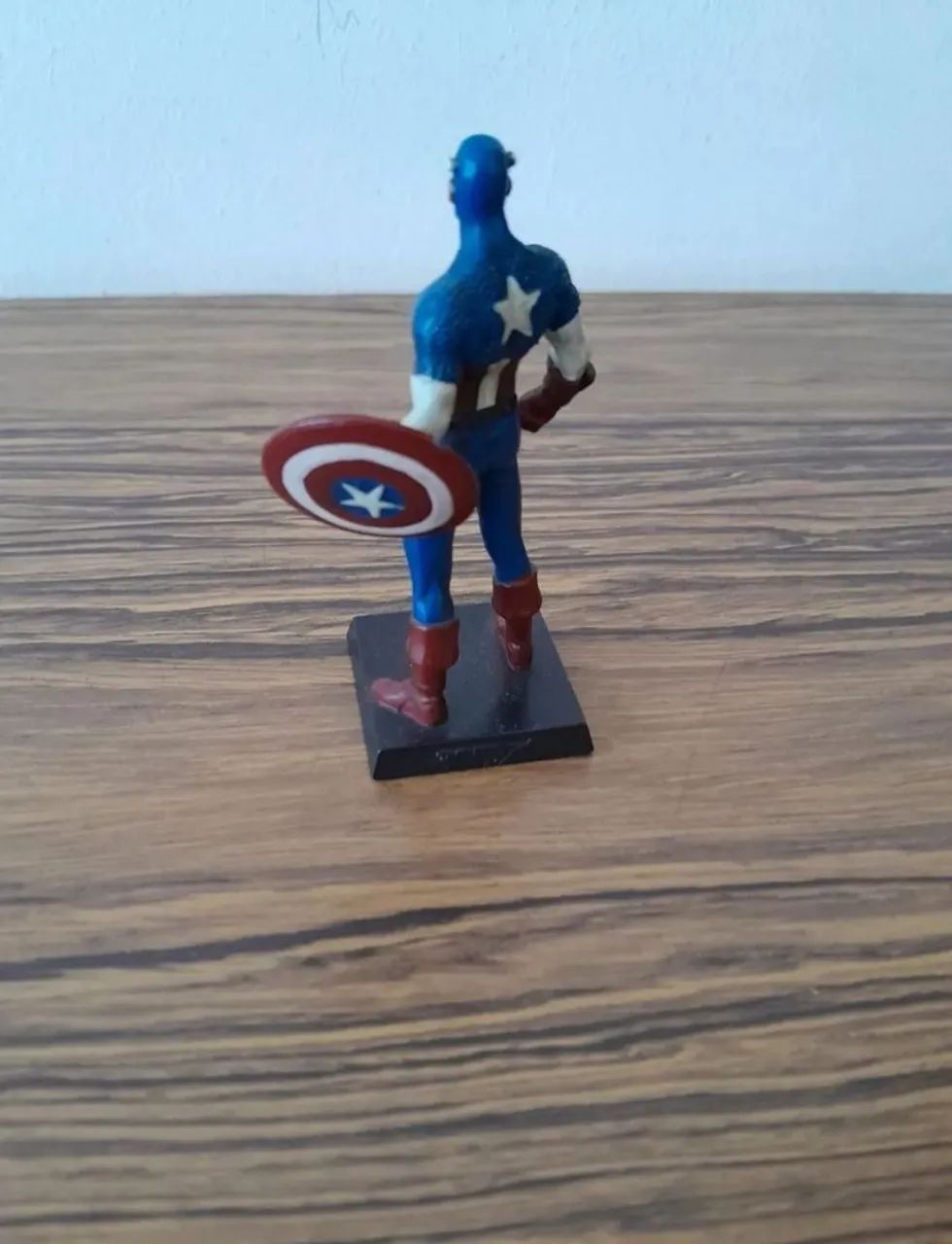 Boneco de chumbo Marvel - Capitão América - Foto 2