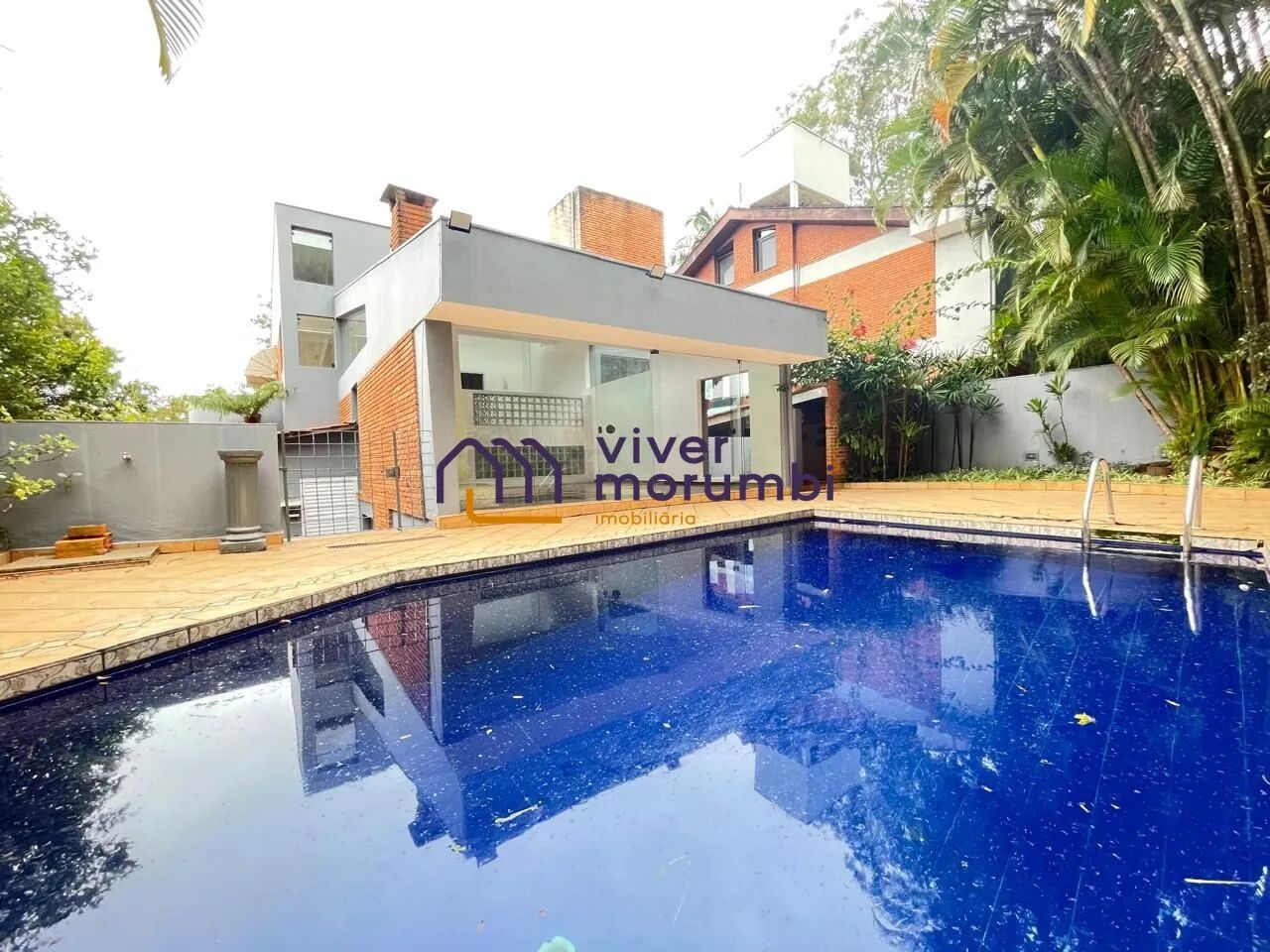 Casa Residencial no Panamby - 4 Dormitórios Suítes