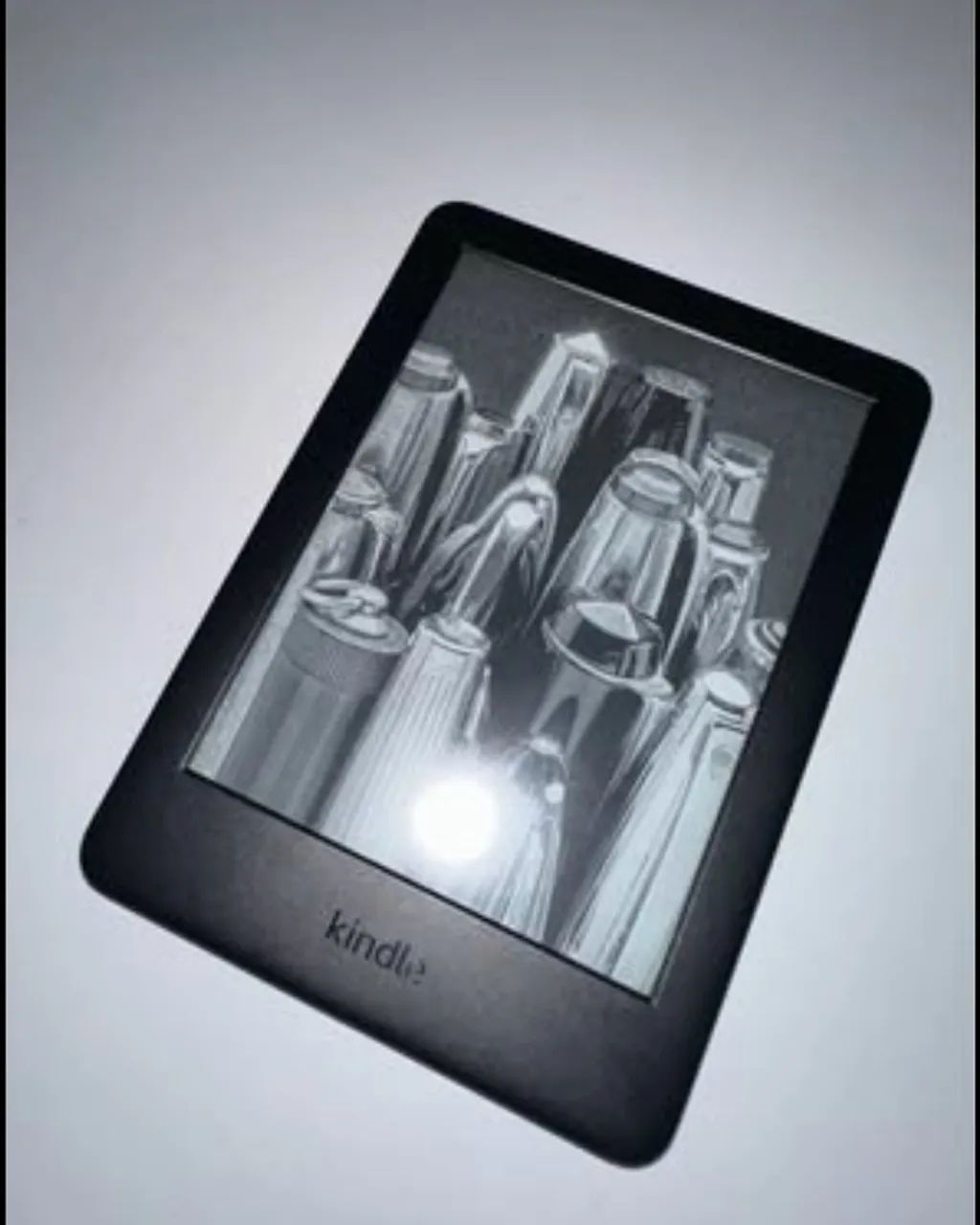 Kindle 10ª Geração (Capinha magnética e caixa original) - Foto 4