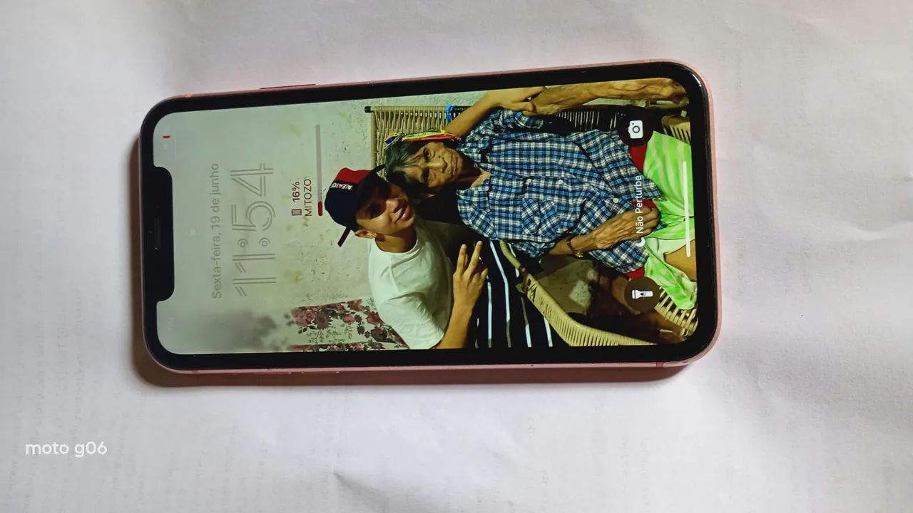 iPhone Xr semi novo