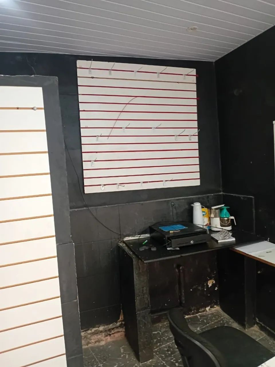 Madeira pra pendurar produtos