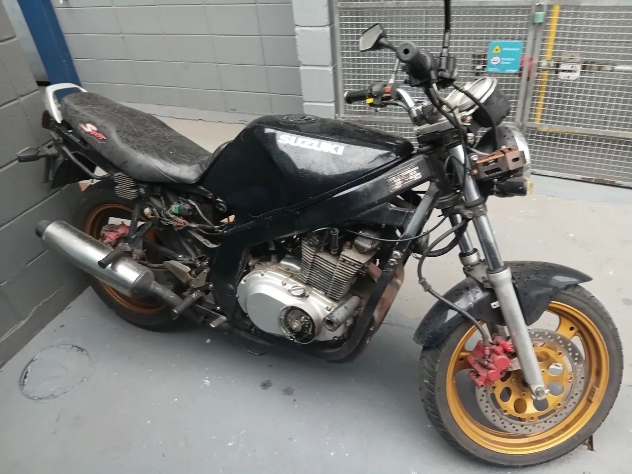 SUZUKI GS 500E PRETA - Foto 5