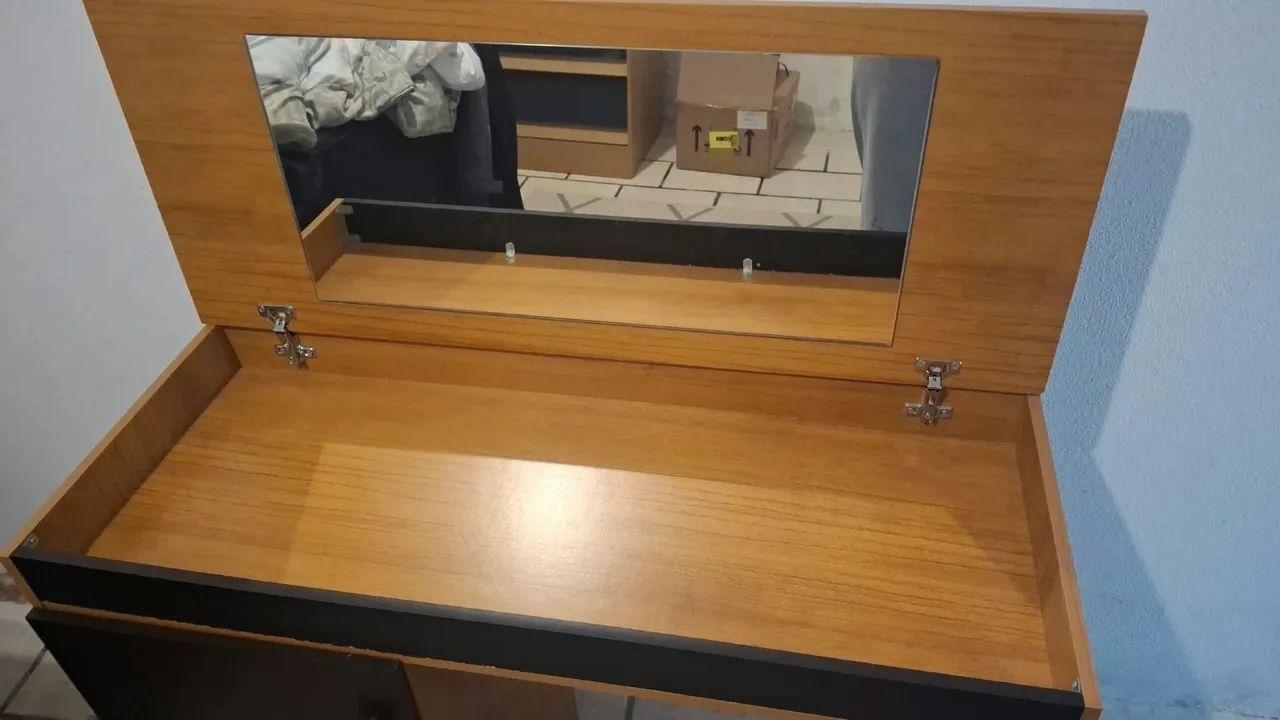 Vendo penteadeira e pode ser uma escrivaninha também  - Foto 4