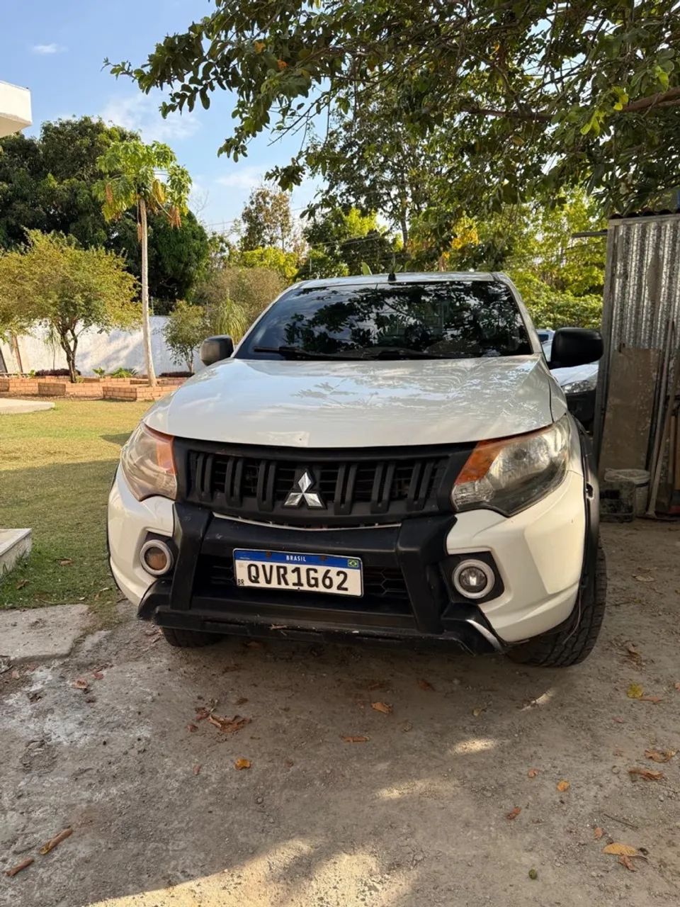 Mitsubishi L200 TRI. OUTD. GLX 2.4 CD 4X4 DIE. MEC. 2022
