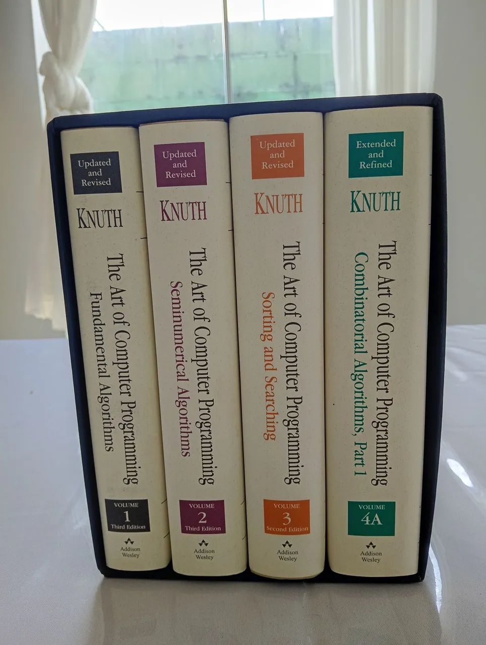 Art of computer programming, Donald E. knut. Volumes 1-4b box - Foto 4