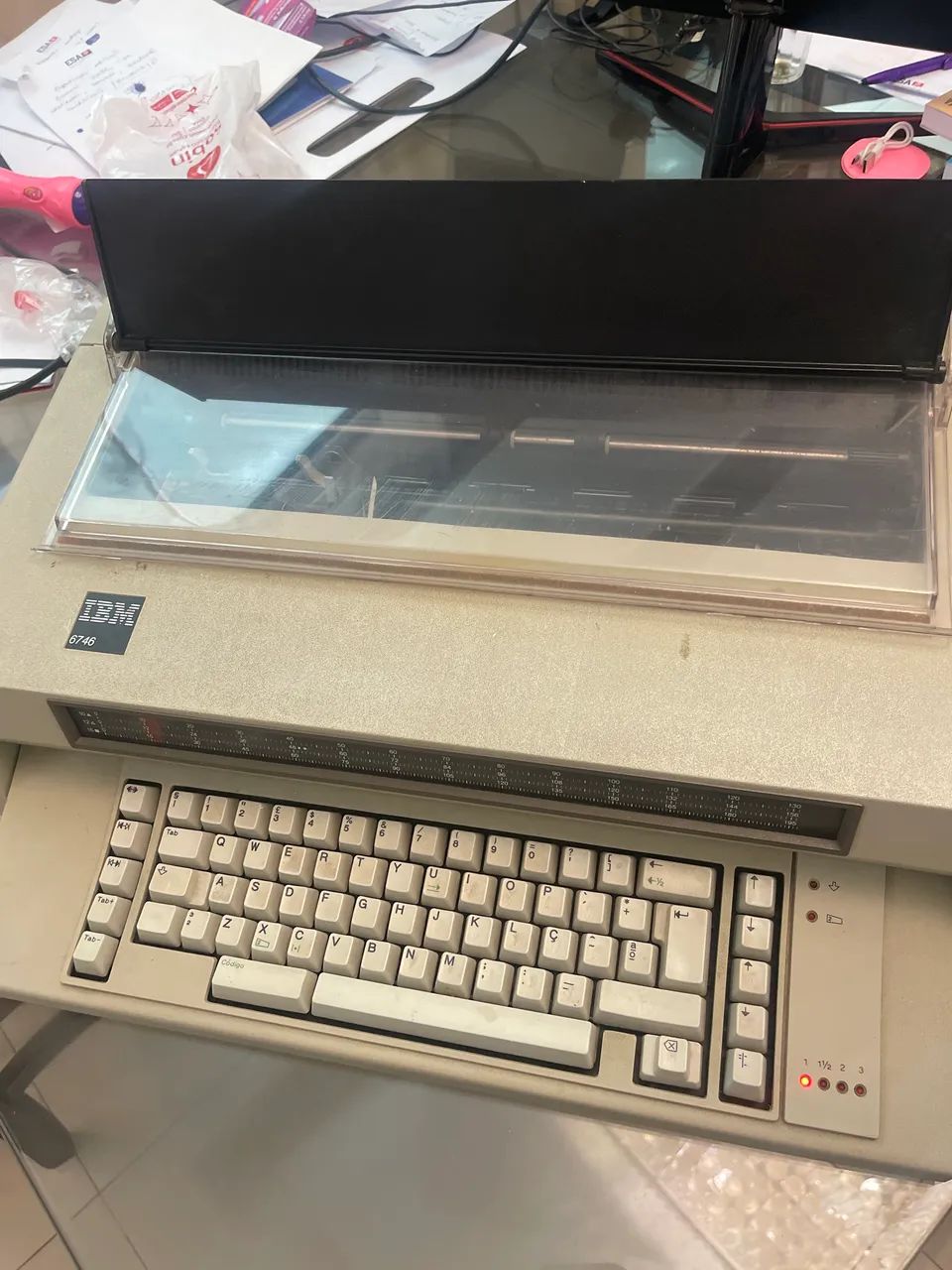 Máquina de escrever IBM 6746 - Foto 4
