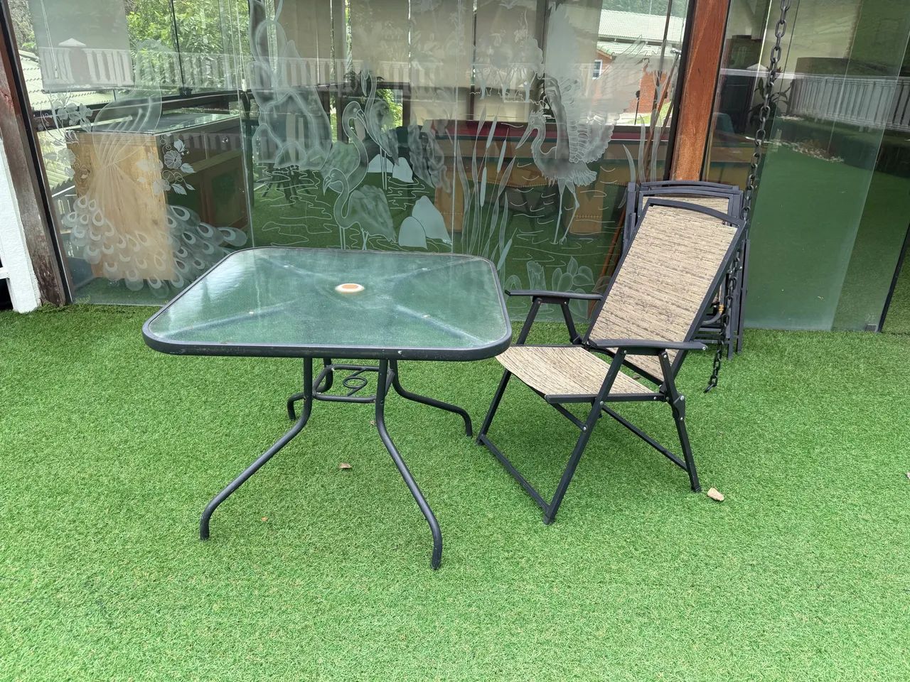 Jogo de mesa + 4 Cadeiras piscina 