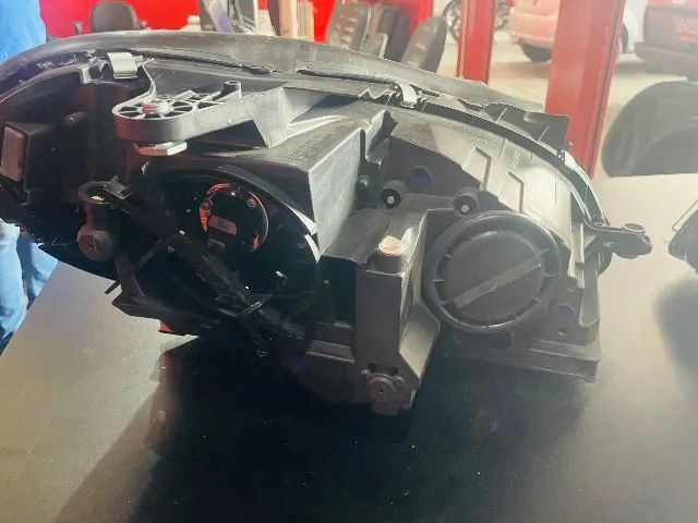 Par Farol Mercedes C180 2013 - Foto 4