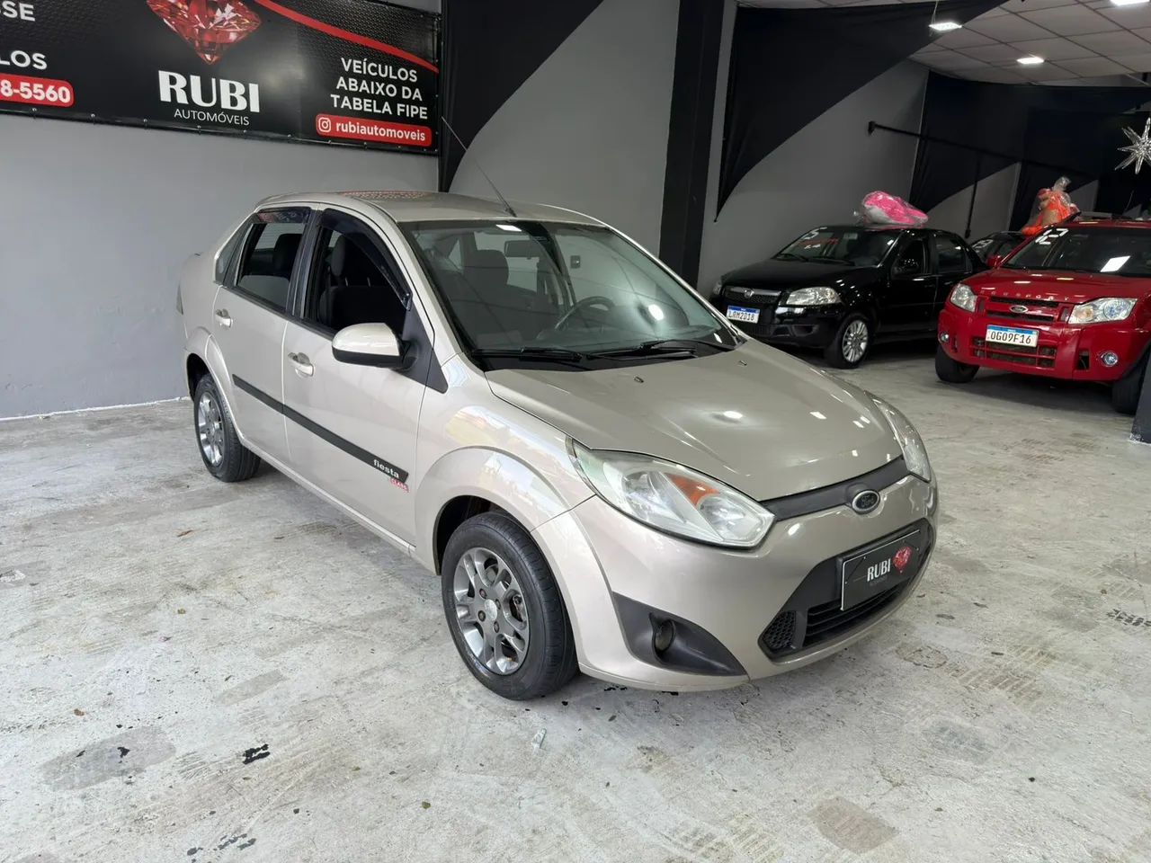 Ford Fiesta Sed. 1.6 8V Flex 4p, foto 2 de 17