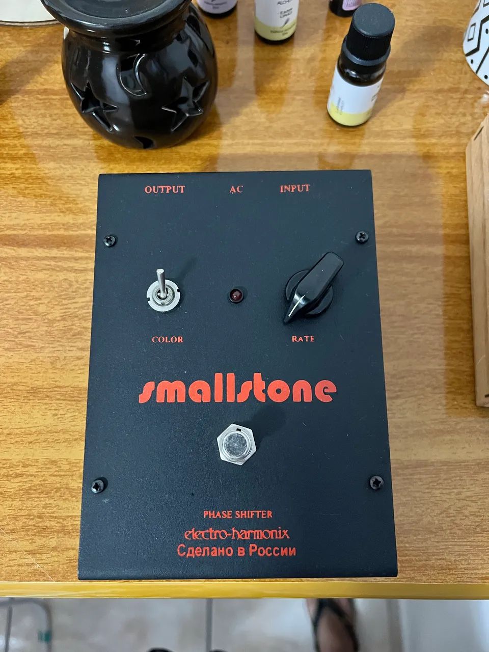 Electro-Harmonix Russian Small Stone V3 - Instrumentos musicais