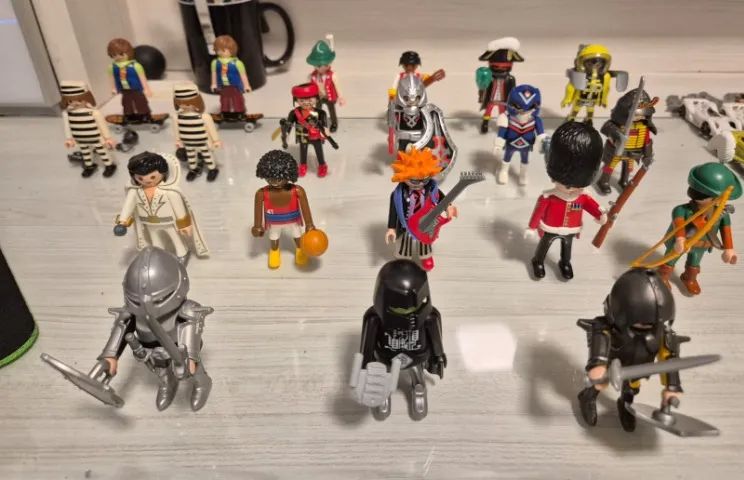 Playmobil Figures LOTE - 20 Bonecos