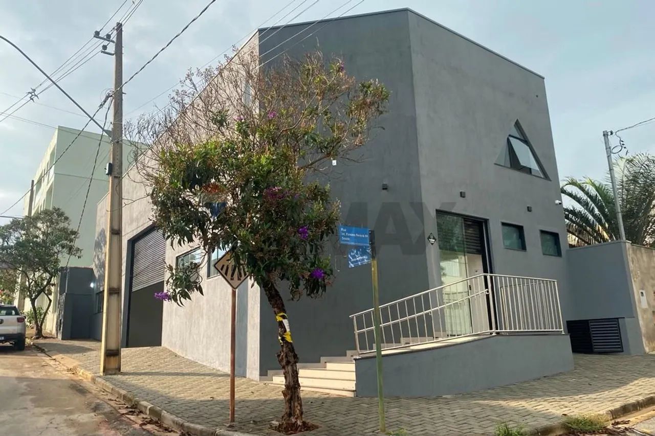 Aluguel Galpão Moderno e Seguro em Capitólio 185 m2 - Foto 5