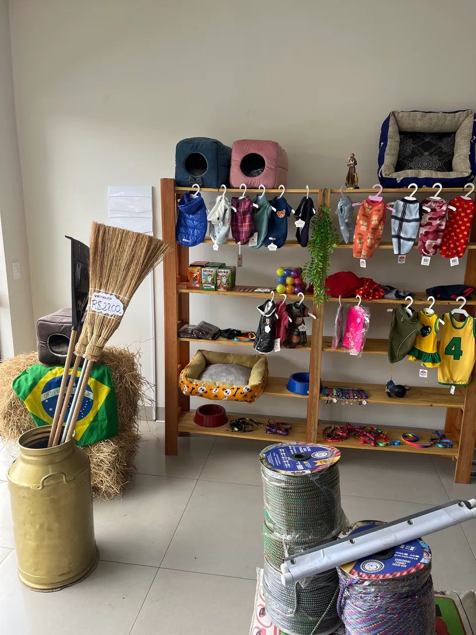 VENDO LOJA AGROPECUÁRIA + BANHO E TOSA - Foto 2