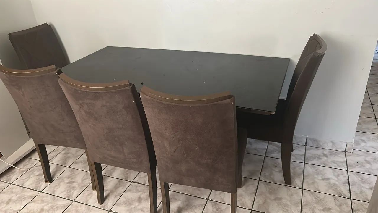 Mesa Com 6 Cadeiras