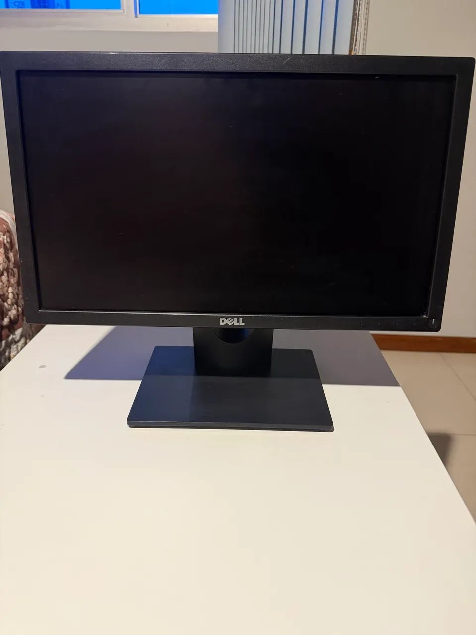 Monitor Dell Hd Vga Displayport 19 Widescreen E1916hf - Bom (Recondicionado)