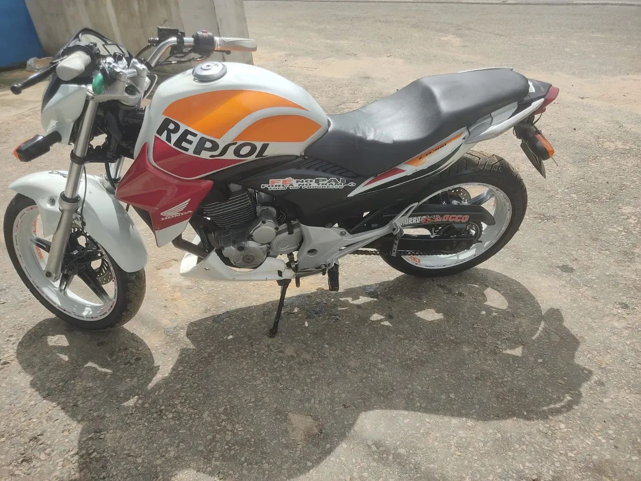 Vende-Se CB 300 2014 - Foto 2