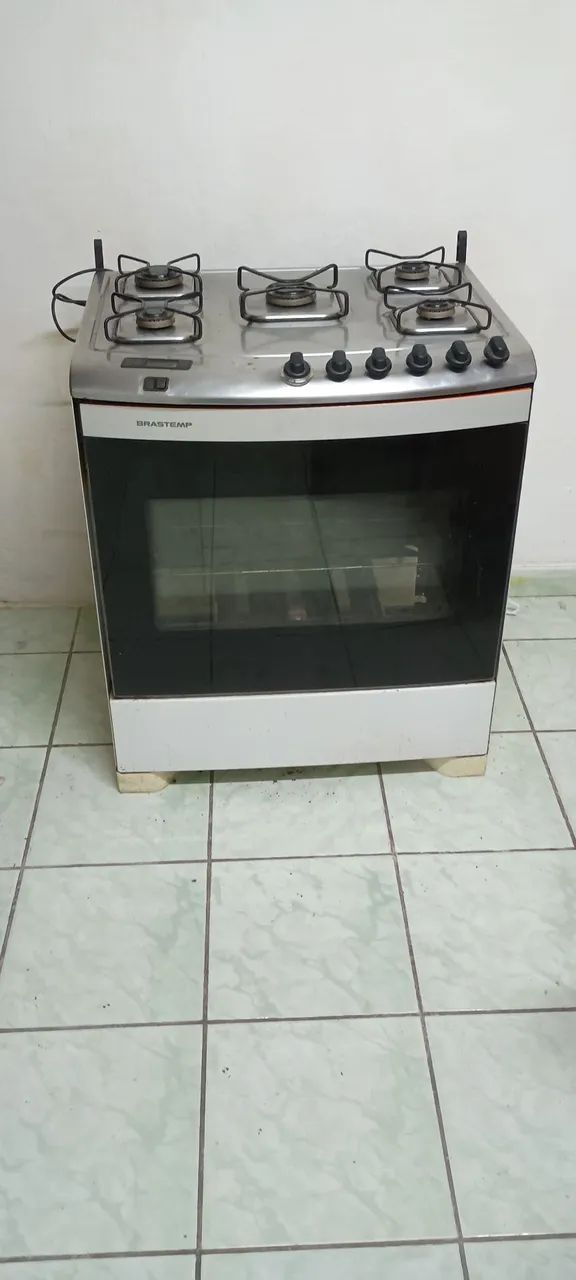 Fogão cinco bocas 