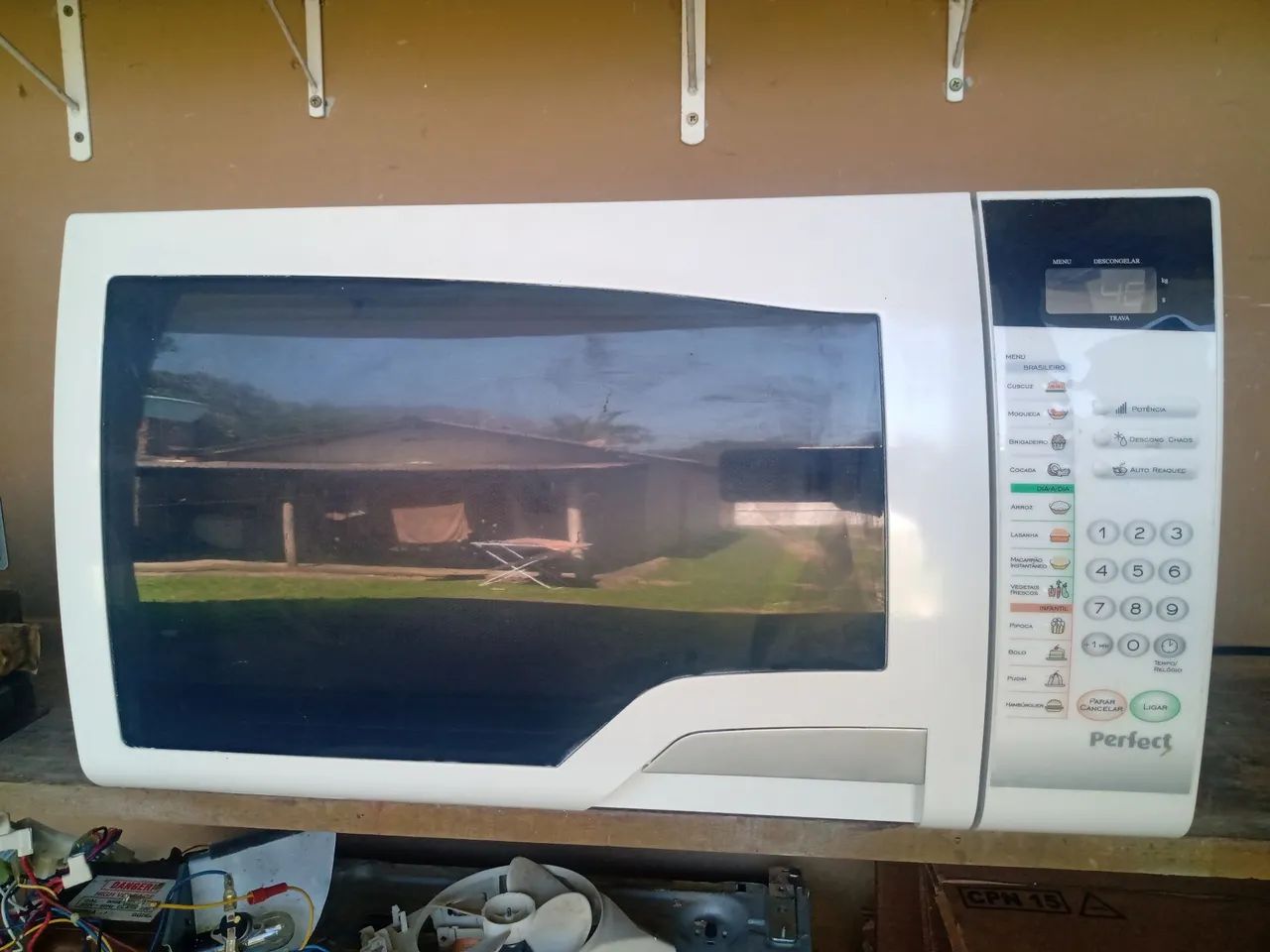 Microondas Panasonic 27L 
